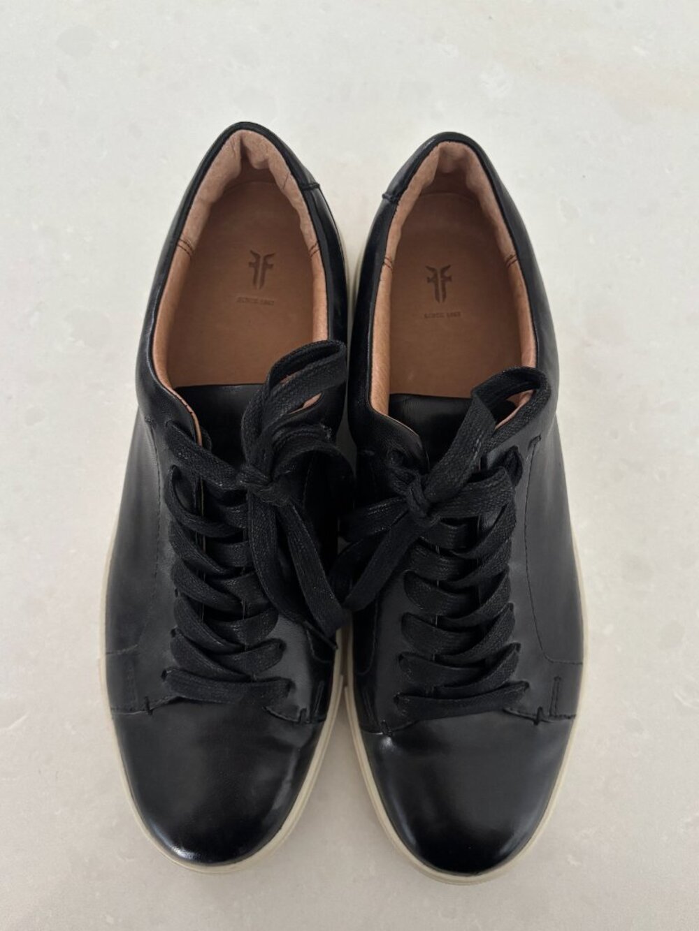 FRYE - Astor low lace in Black Madridd
